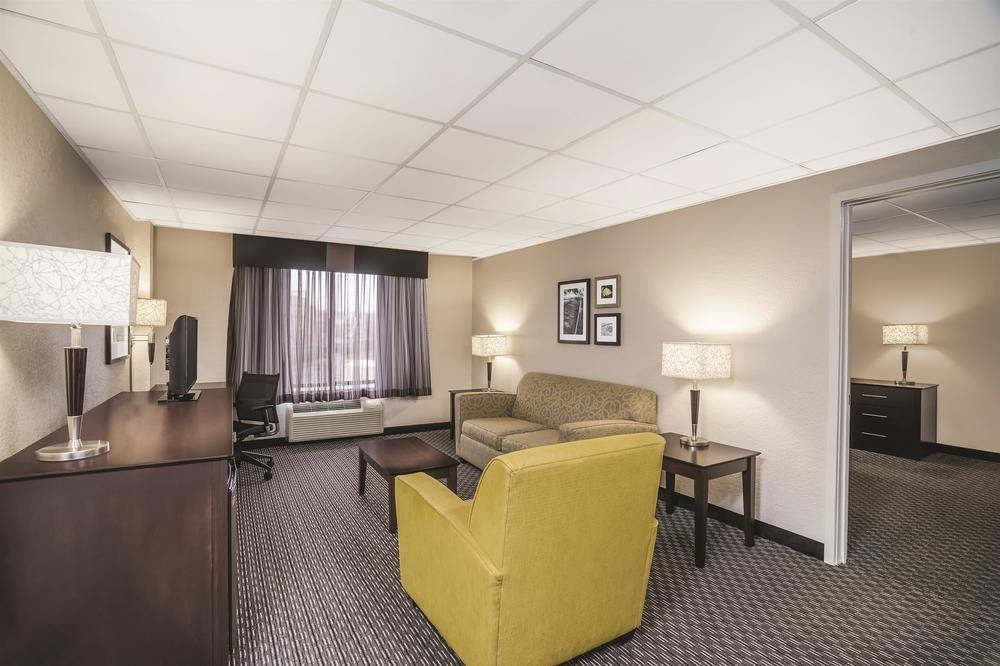 La Quinta By Wyndham Clifton/Rutherford Eksteriør bilde